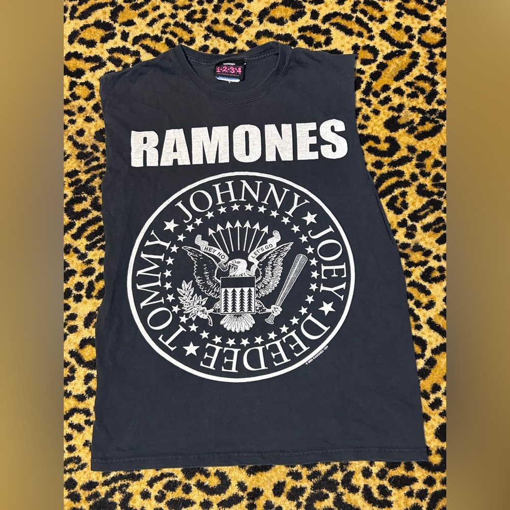 Ramones 2008 Black 1234 T-Shirt Size Small